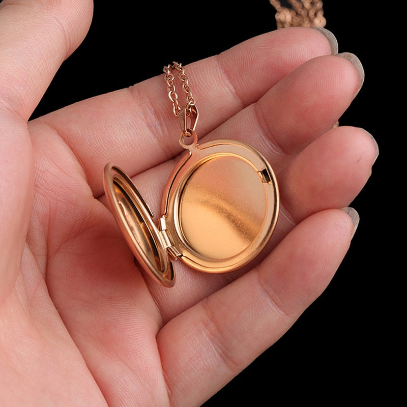 Stainless Steel Circular Locket Pendants For Women Men Openable Photo Frame Glossy Stainless Steel Necklaces