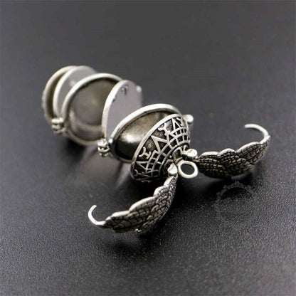 Expanding Photo Locket Necklace Pendant Angel Wings Gift Jewelry Decoration